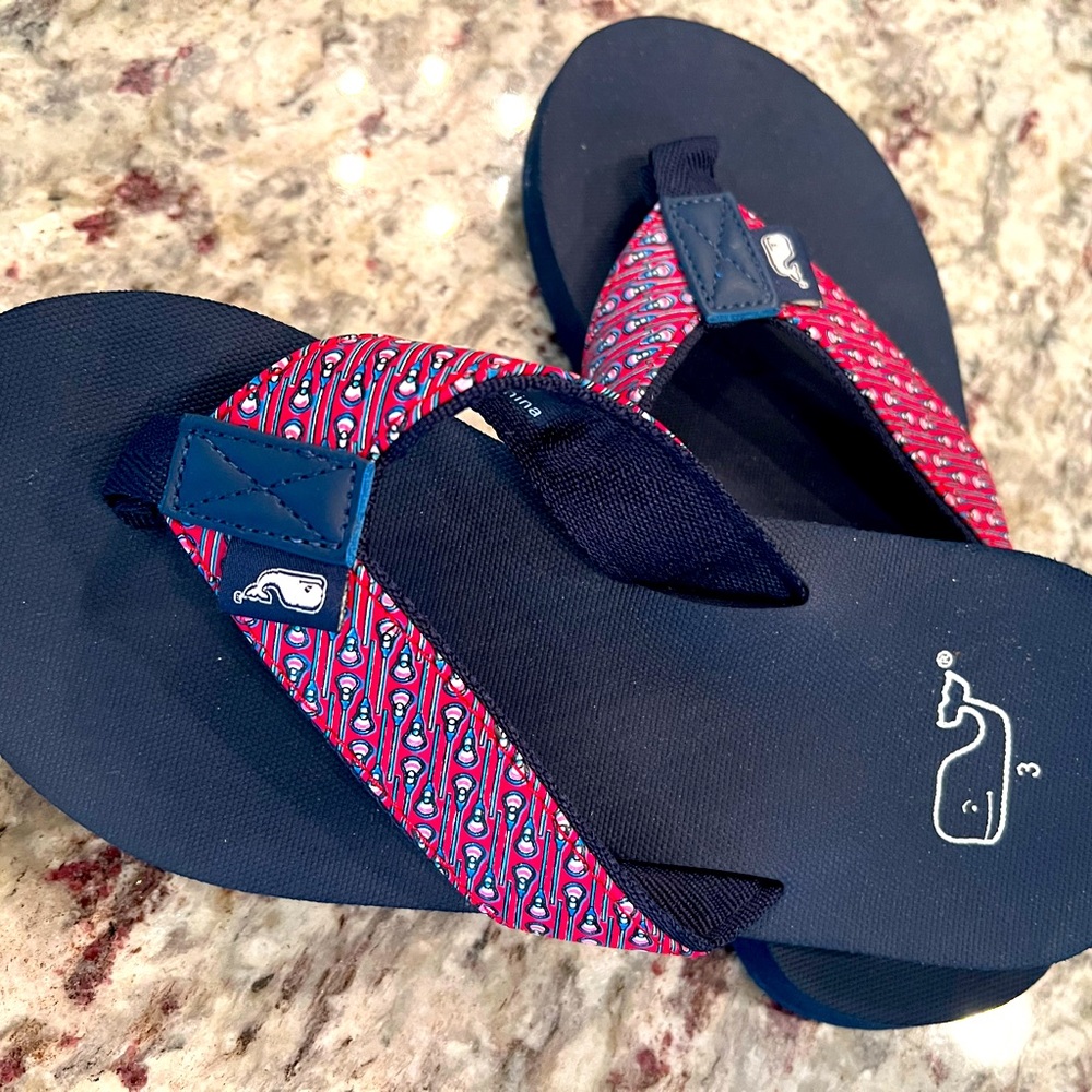 Vineyard Vines Boys flip flops